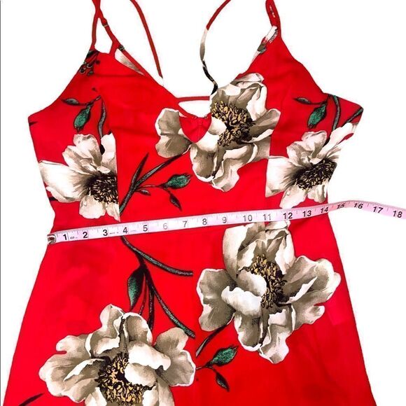 Forever 21 Magnolia Print Red Strappy Wide Leg Jumpsuit Size Medium - Picture 9 of 14